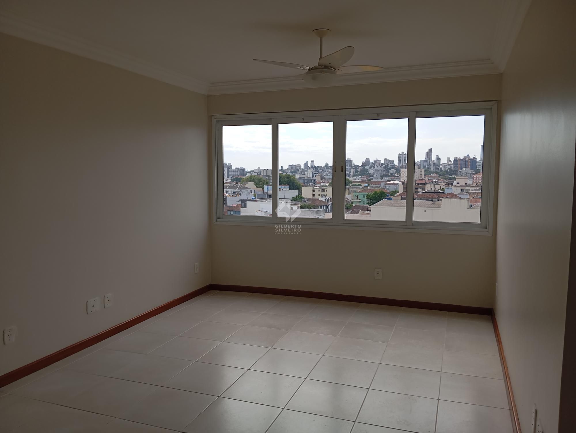Apartamento com 2 Dormitórios, Vaga Dupla e Elevador no Floresta