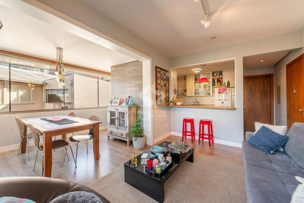 Apartamento com 2 quartos, sendo 1 suíte e 2 vagas no bairro Bela Vista