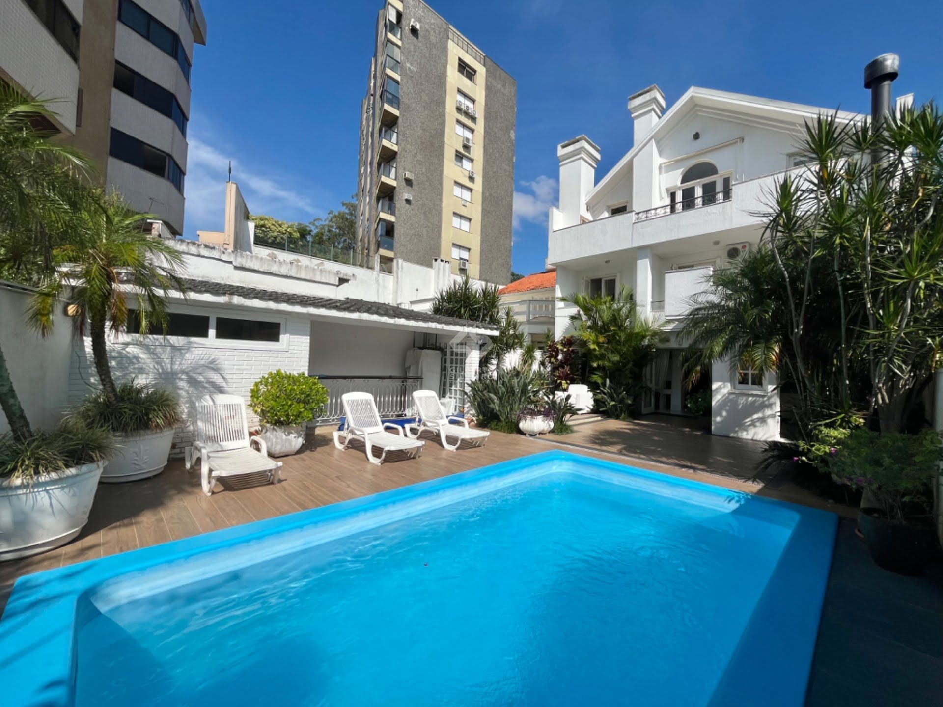 Casa de alto padrão à venda Menino Deus