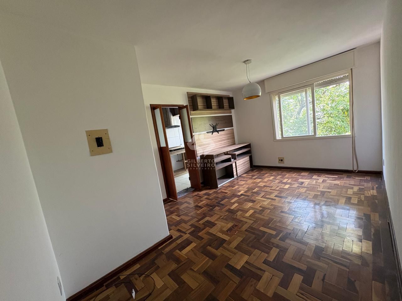 Apartamento com 03 dormitórios com 01 vaga de garagem escriturada
