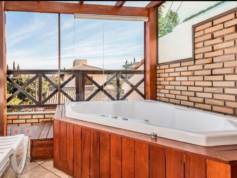 Casa 2 dormitórios no Jardim Itu Sabará