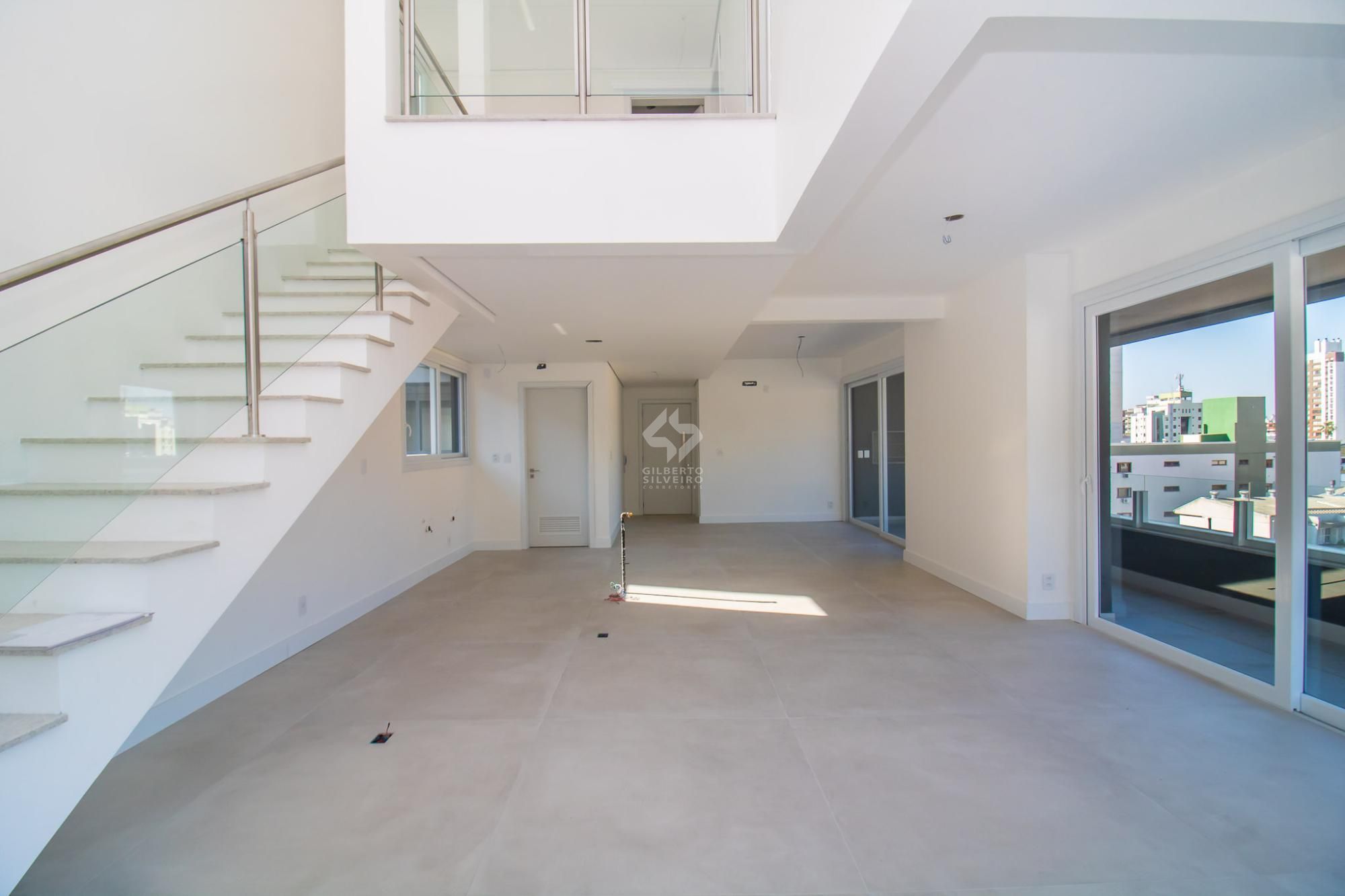 APARTAMENTO DUPLEX - 177m², 3 dormitórios, sendo 3 suites, Menino Deus