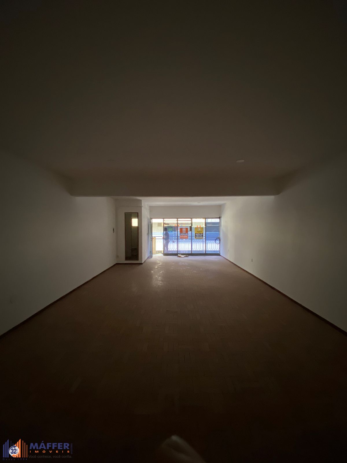 Cond. Centro Comercial Canoas Vende 2 salas , 124m², 62m² cada uma, 2 banheiros