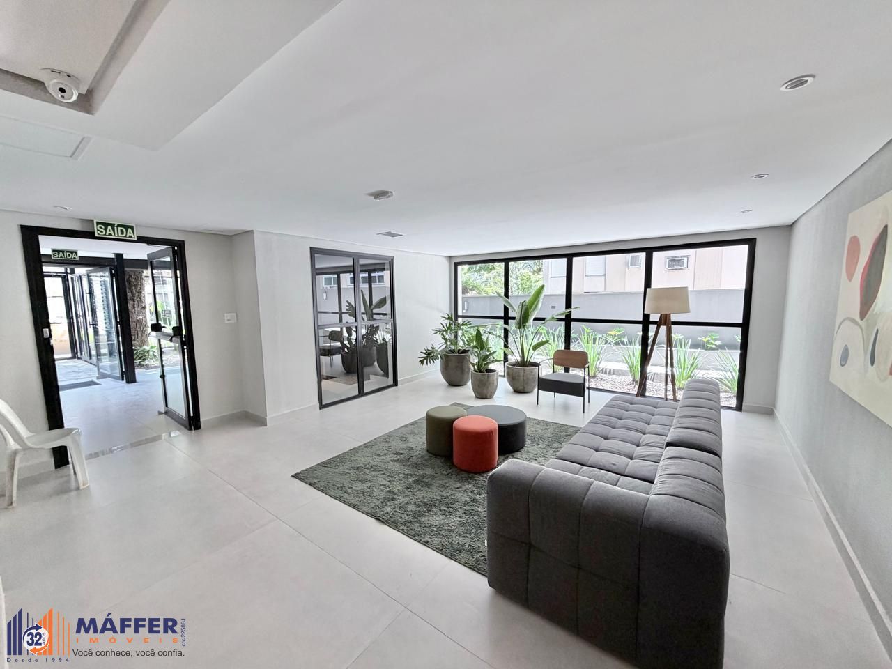 Excelente apartamento a venda no ITA123, com 2 domitórios no bairro Jardim Botânico.