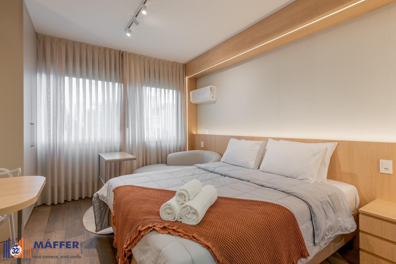 Apartamento de 24,70 m² privativos, bem decorado no Moinhos de Vento