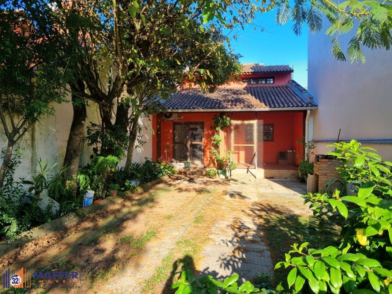 Linda Casa Bairro Ipanema 02 Dormitórios Suíte