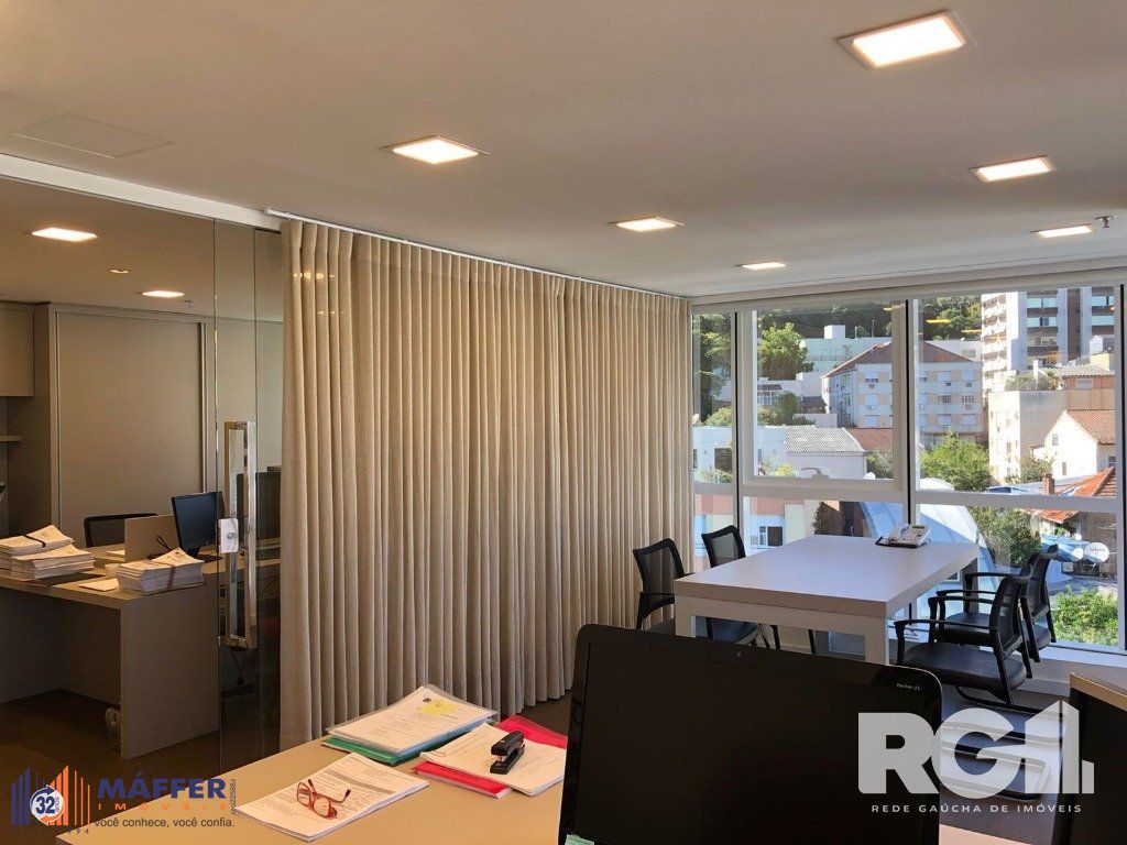 Sala para alugar totalmente mobiliada e decorada, 52 m² privativos divididos em 2 ambientes com vaga.