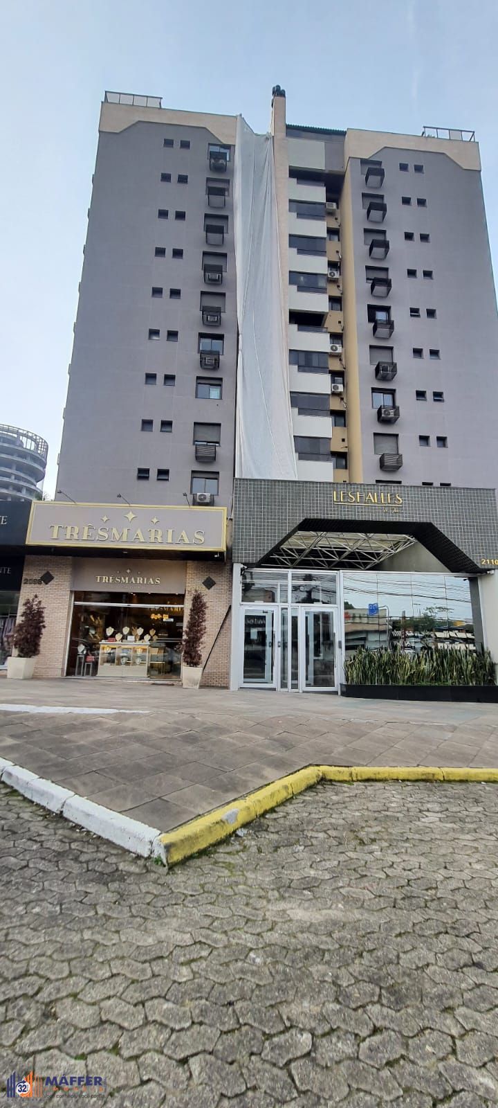 Excelente 2D C/Suíte e vaga coberta Três Figueiras - Porto Alegre