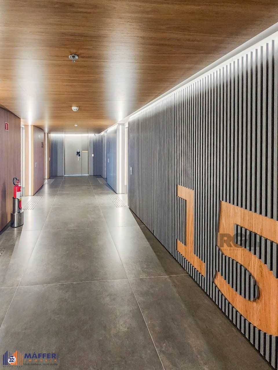 Sala Comercial no Pontal Sala 2204, à venda, 32 m², Praia de Belas - Porto Alegre — foto 2