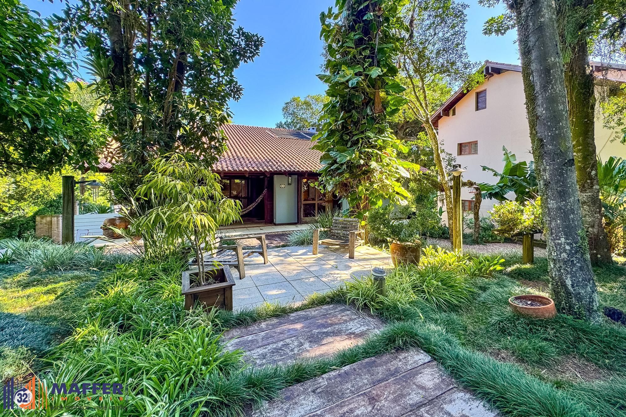 Casa no Parque Knorr com 3 dormitórios e piscina aquecida