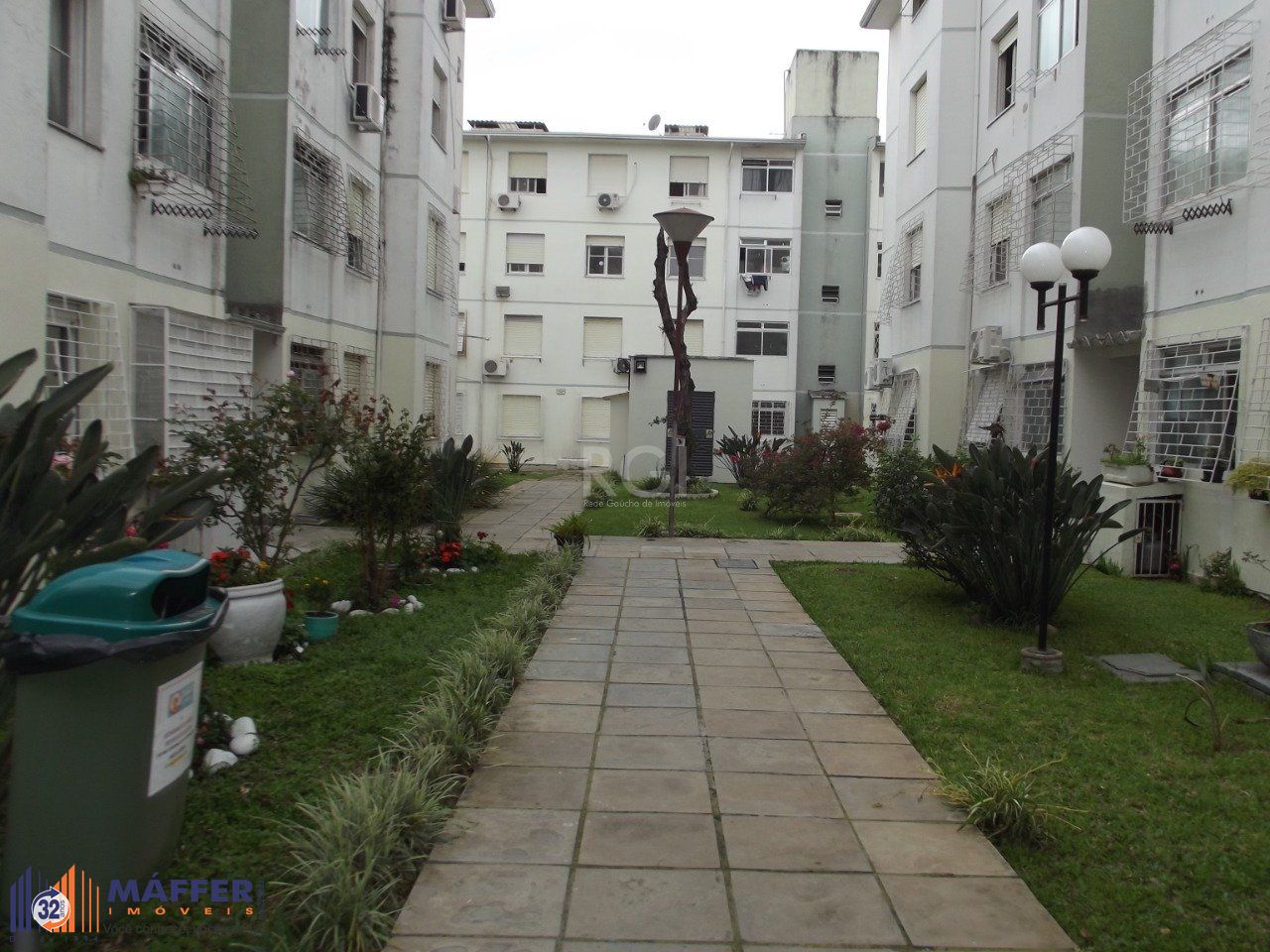 Apartamento para Venda - 46.68m², 2 dormitórios, 1 vaga - Cavalhada
