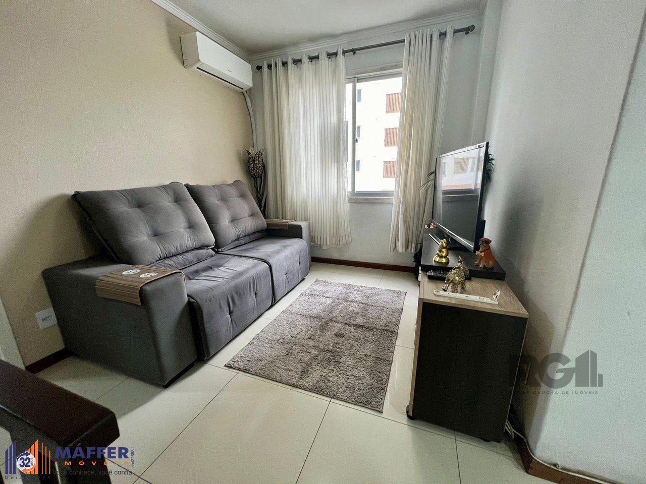 Apartamento 2 dormitórios mobiliado no bairro  Partenon.