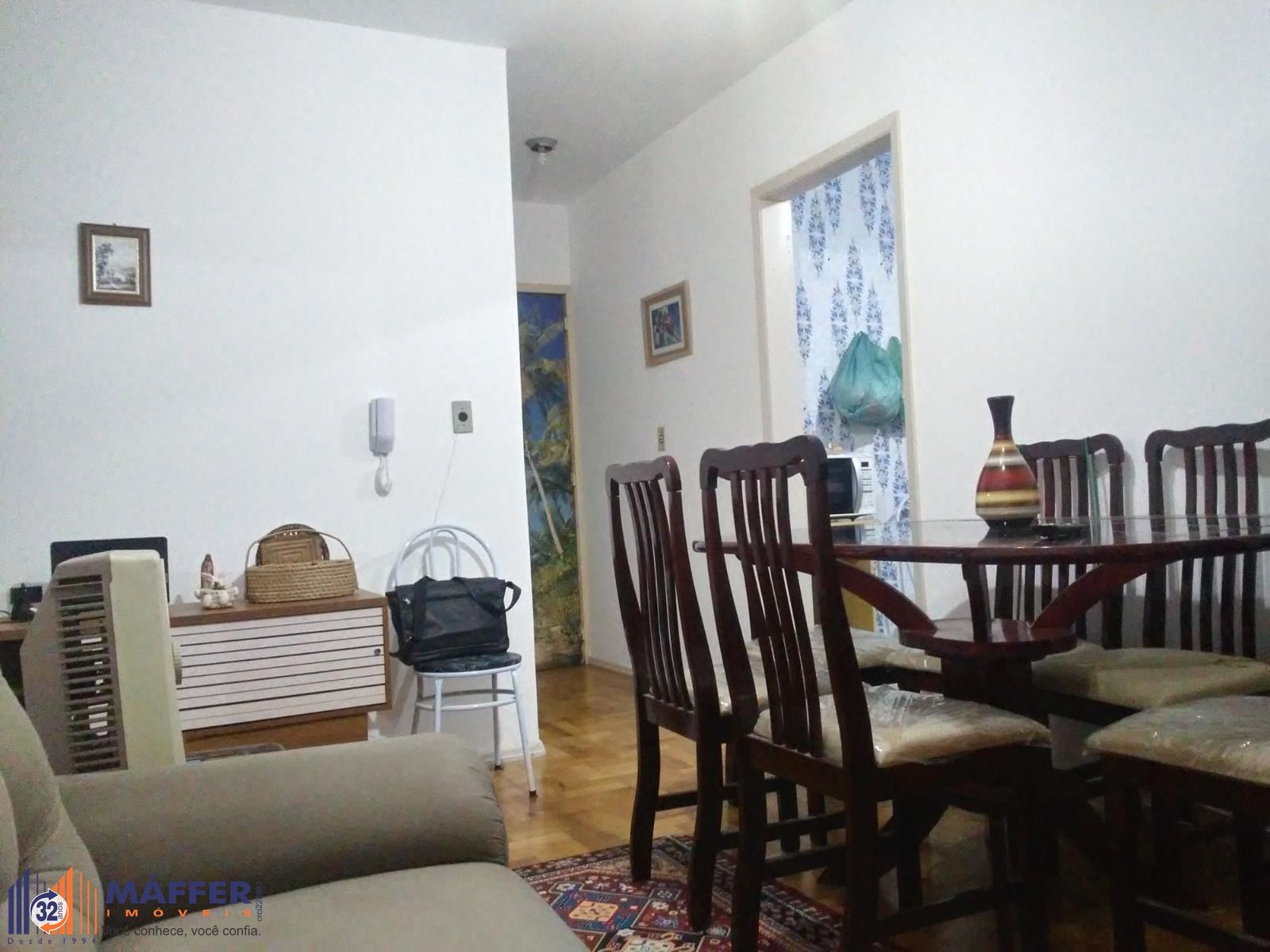 APARTAMENTO 2 DORMITÓRIOS NO 2º PAVIMENTO 1º ANDAR LOCALIZADO  NO BAIRRO SÃO SEBASTIÃO