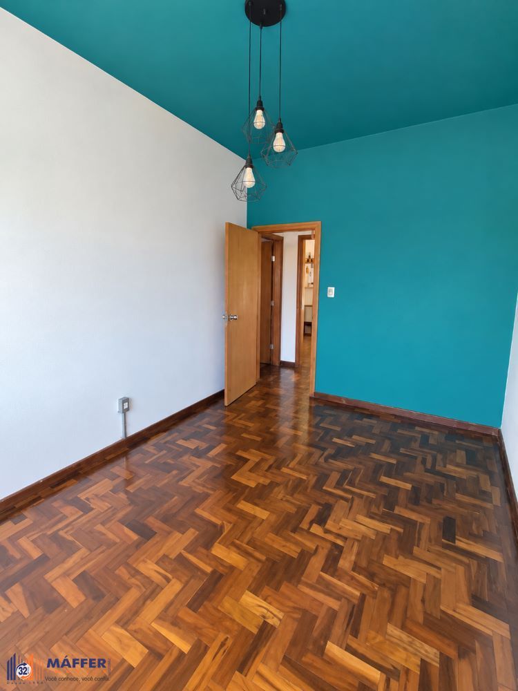 sala-ampla-piso-parquet