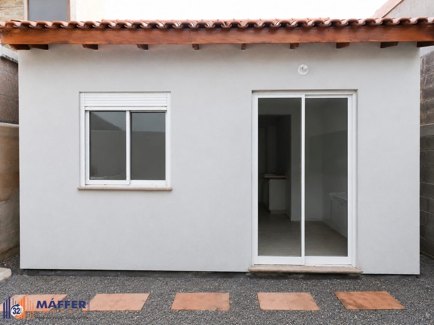 STUDIO-FUNDOS-IMOVEL