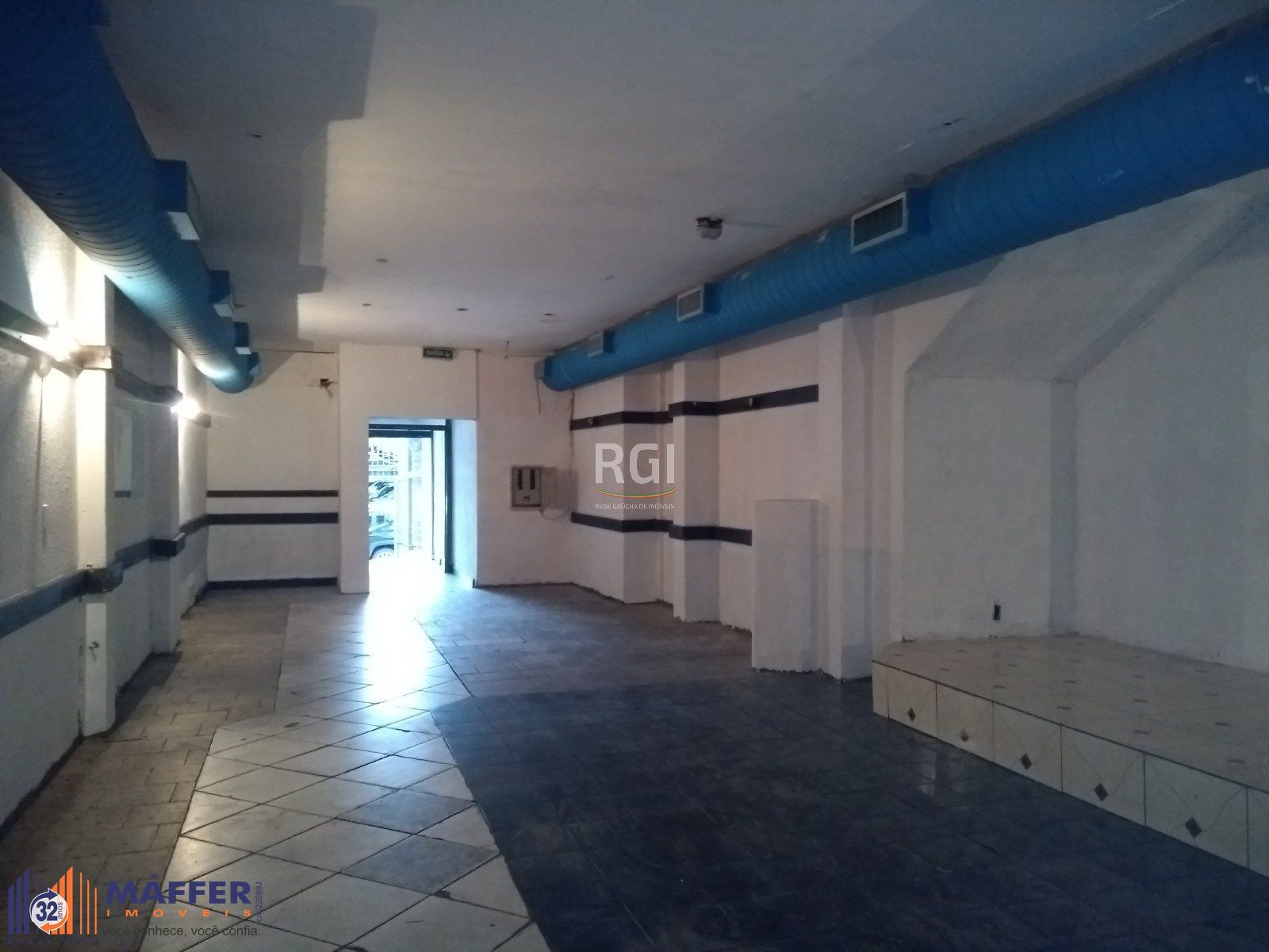 Loja para Venda - 244.56m², 0 dormitórios, Cidade Baixa