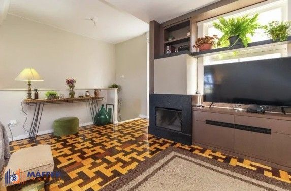 Casa para Venda - 115m², 3 dormitórios, 1 vaga - Petrópolis