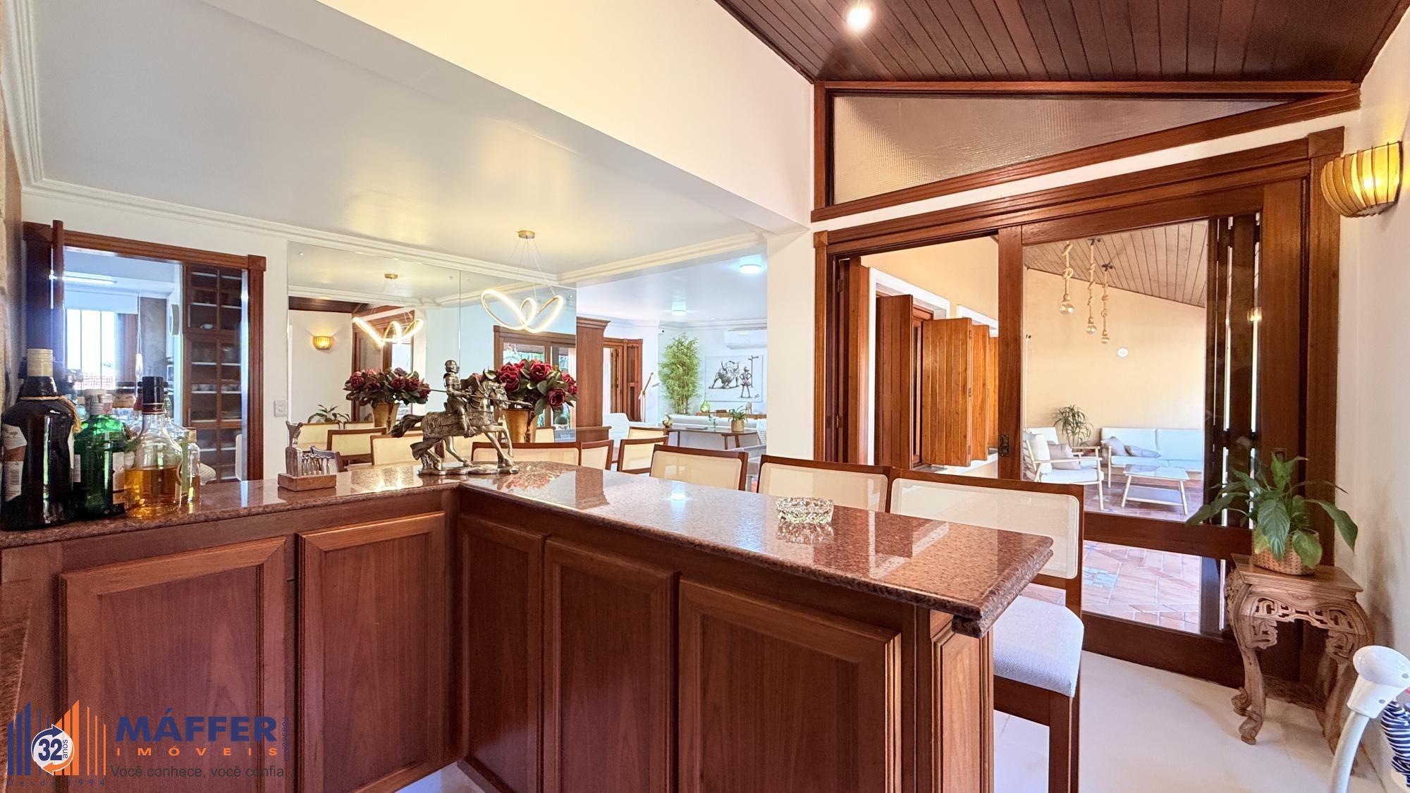 Casa, 4 quartos, 334 m² - Foto 43