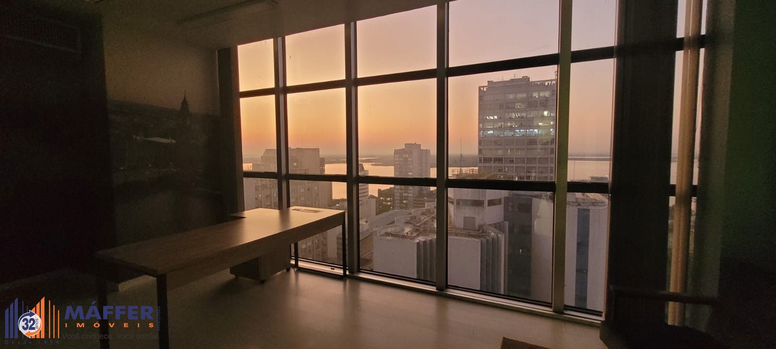 Sala Comercial à venda, 273m², Centro Histórico - Porto Alegre