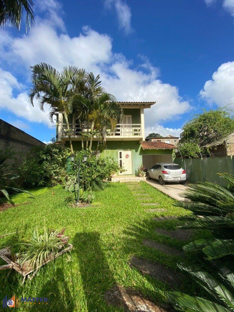 Casa para Venda - 250m², 3 dormitórios, sendo 1 suites, 2 vagas - Cristal