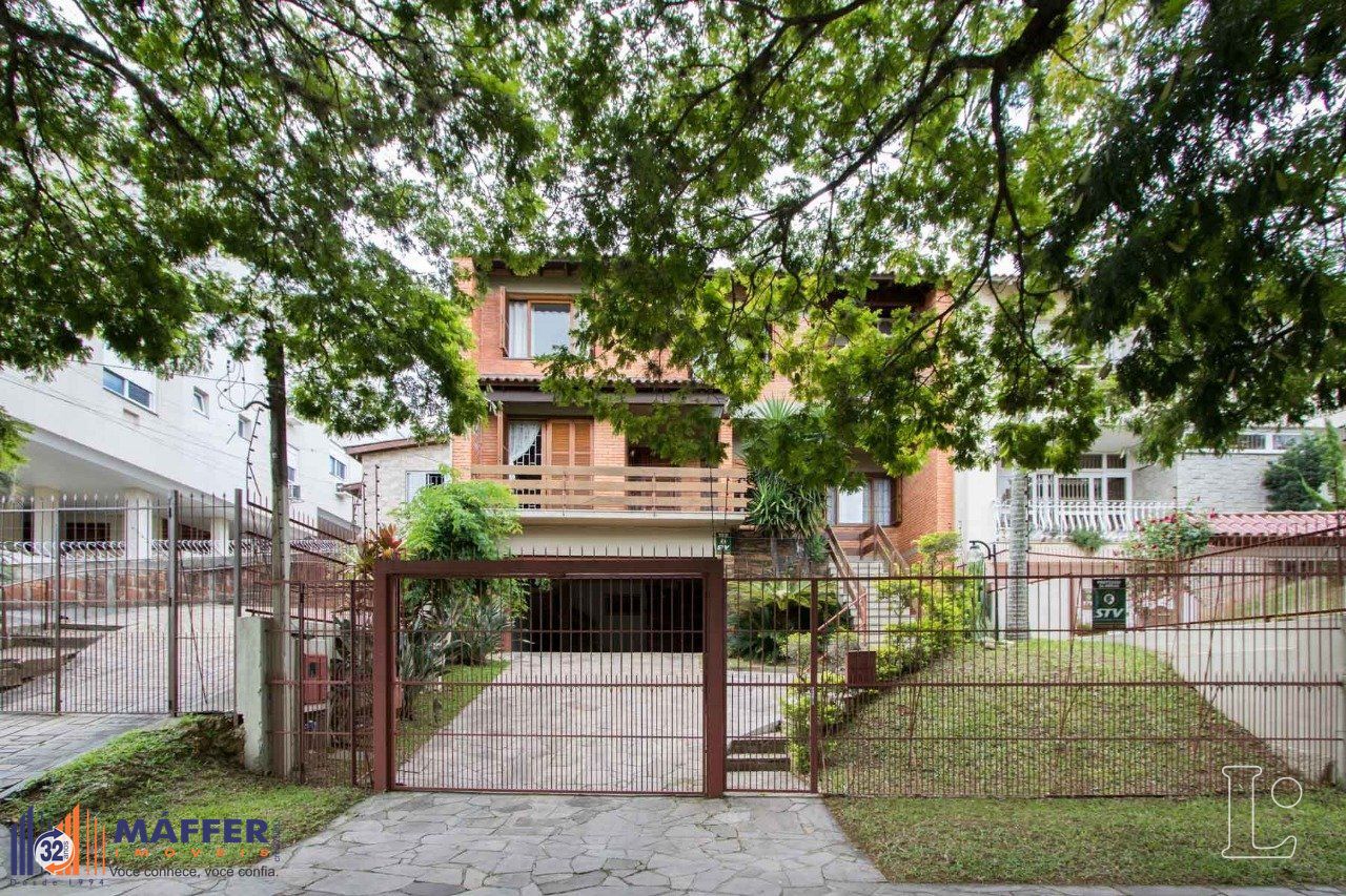 Casa para Venda - 416.89m², 4 dormitórios, sendo 1 suites, 5 vagas - Tristeza