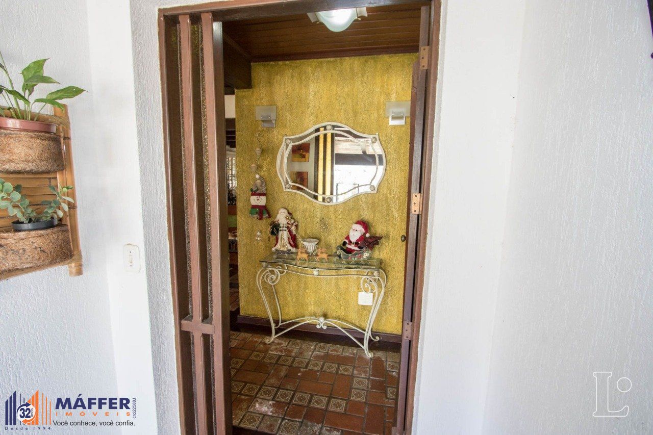 Casa, 4 quartos, 238 m² - Foto 4