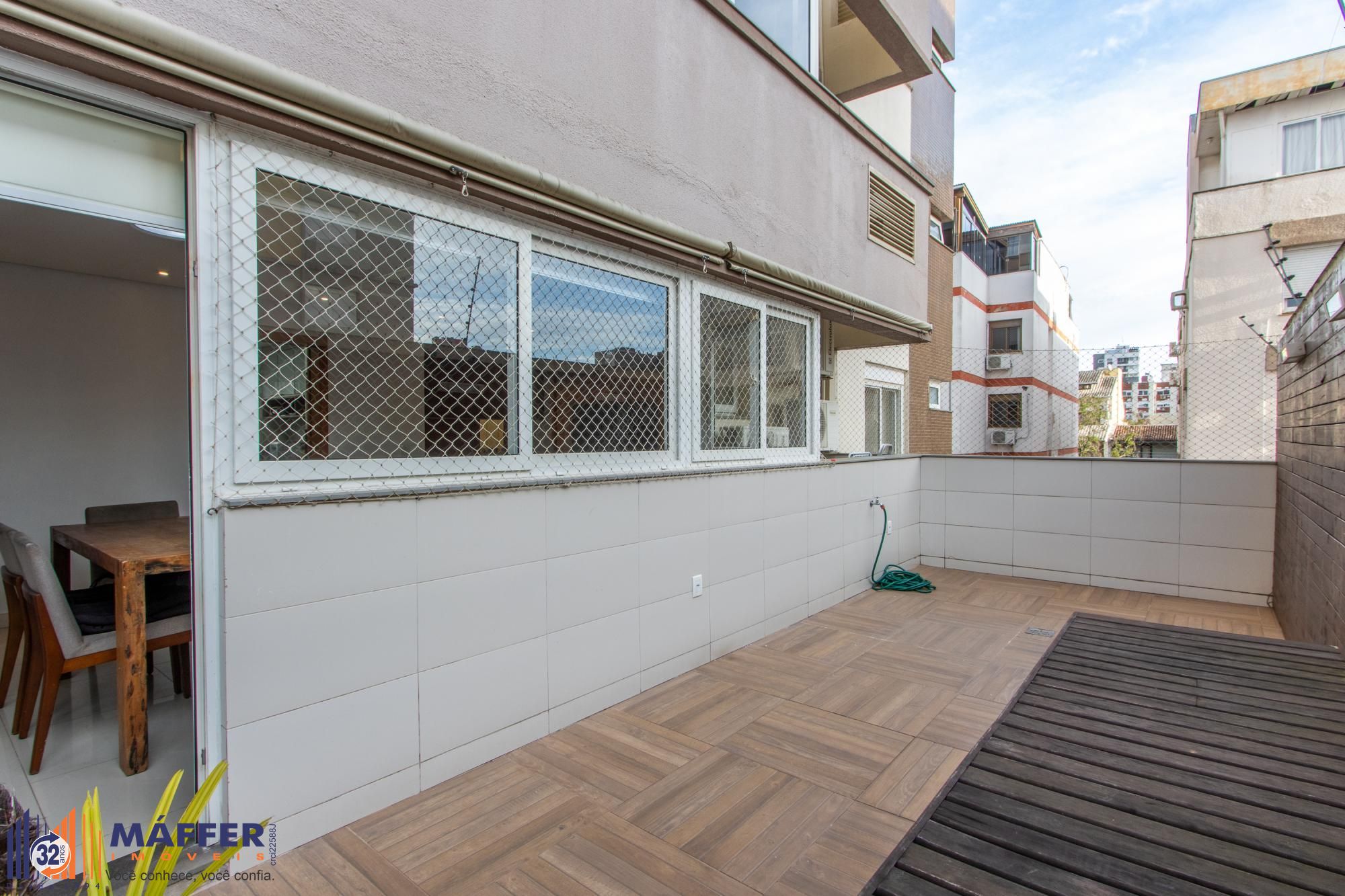 Apartamento garden, 3 quartos, mobiliado no Menino Deus em Porto Alegre.