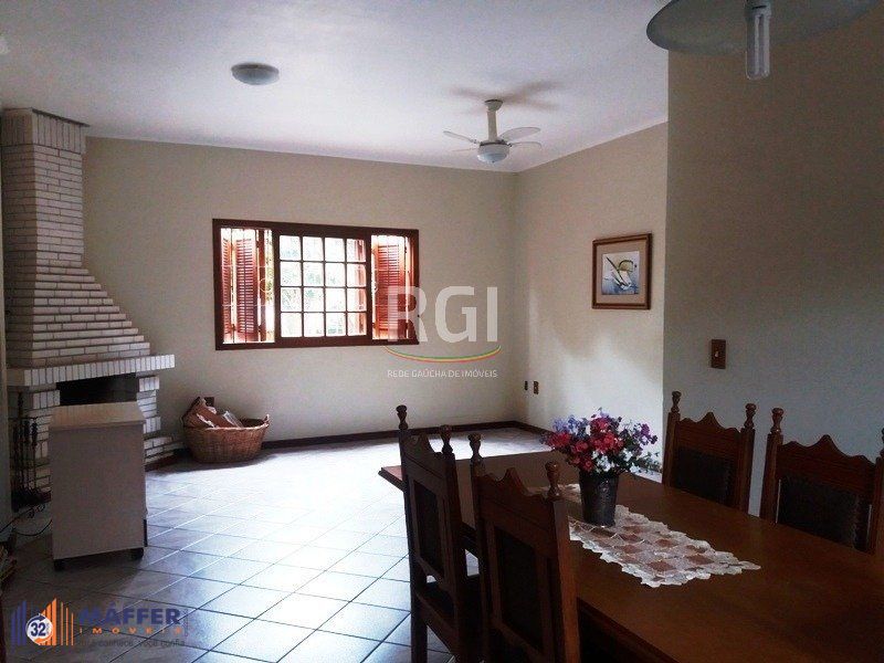 Casa para Venda - 250m², 5 dormitórios, sendo 3 suites, 2 vagas - Ipanema