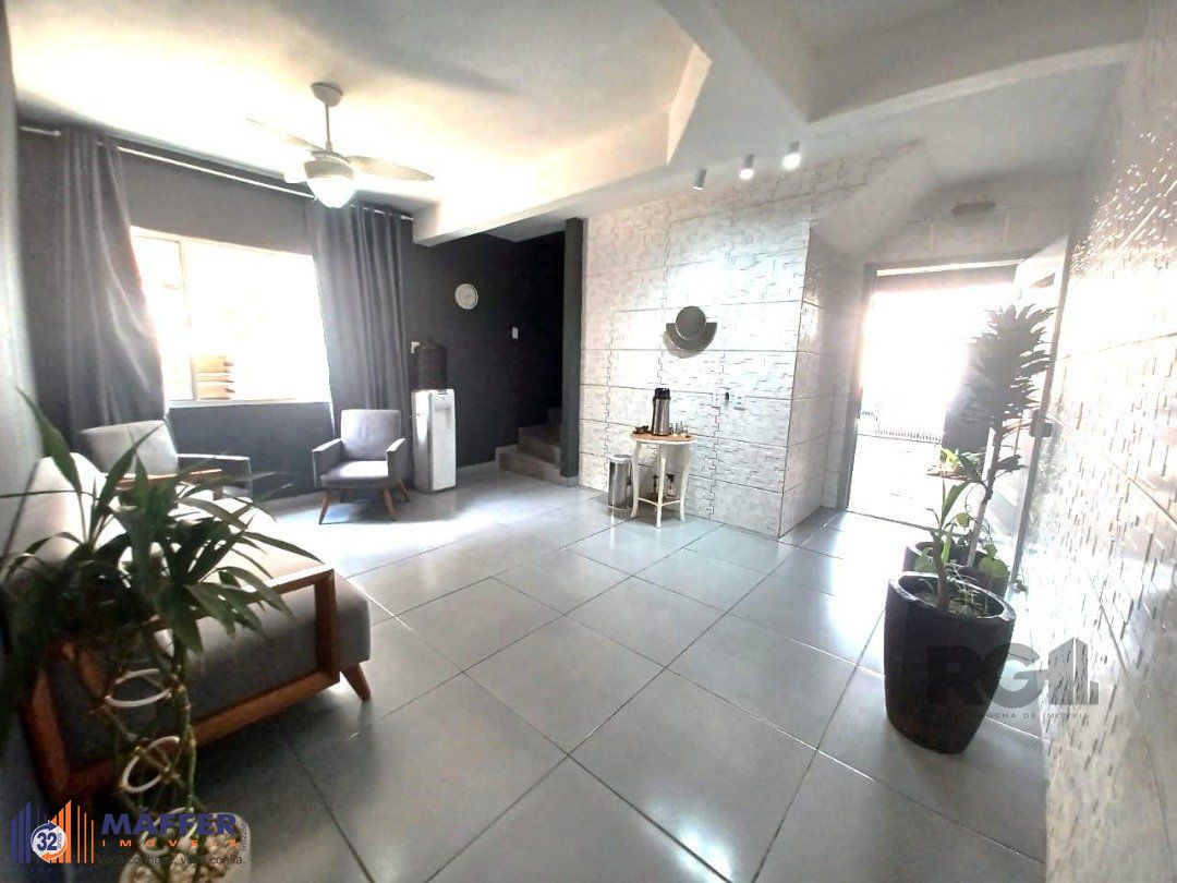 Casa 4 quartos à venda, 350m², Navegantes - Porto Alegre