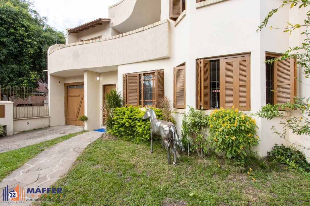 Casa, 4 quartos, 257 m² - Foto 2
