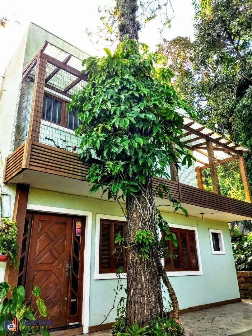 Casa para Venda - 200m², 4 dormitórios, sendo 1 suites, 4 vagas - Ipanema