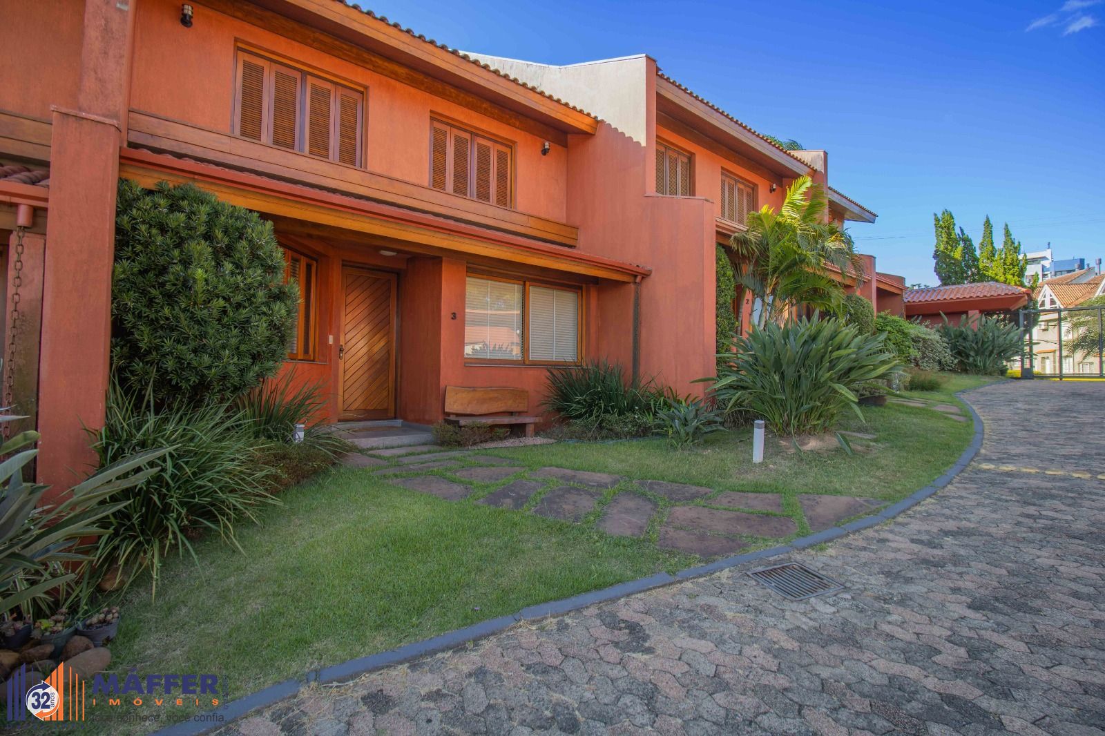 Casa Condominio para Venda - 286.89m², 4 dormitórios, sendo 2 suites, 2 vagas - Cristal