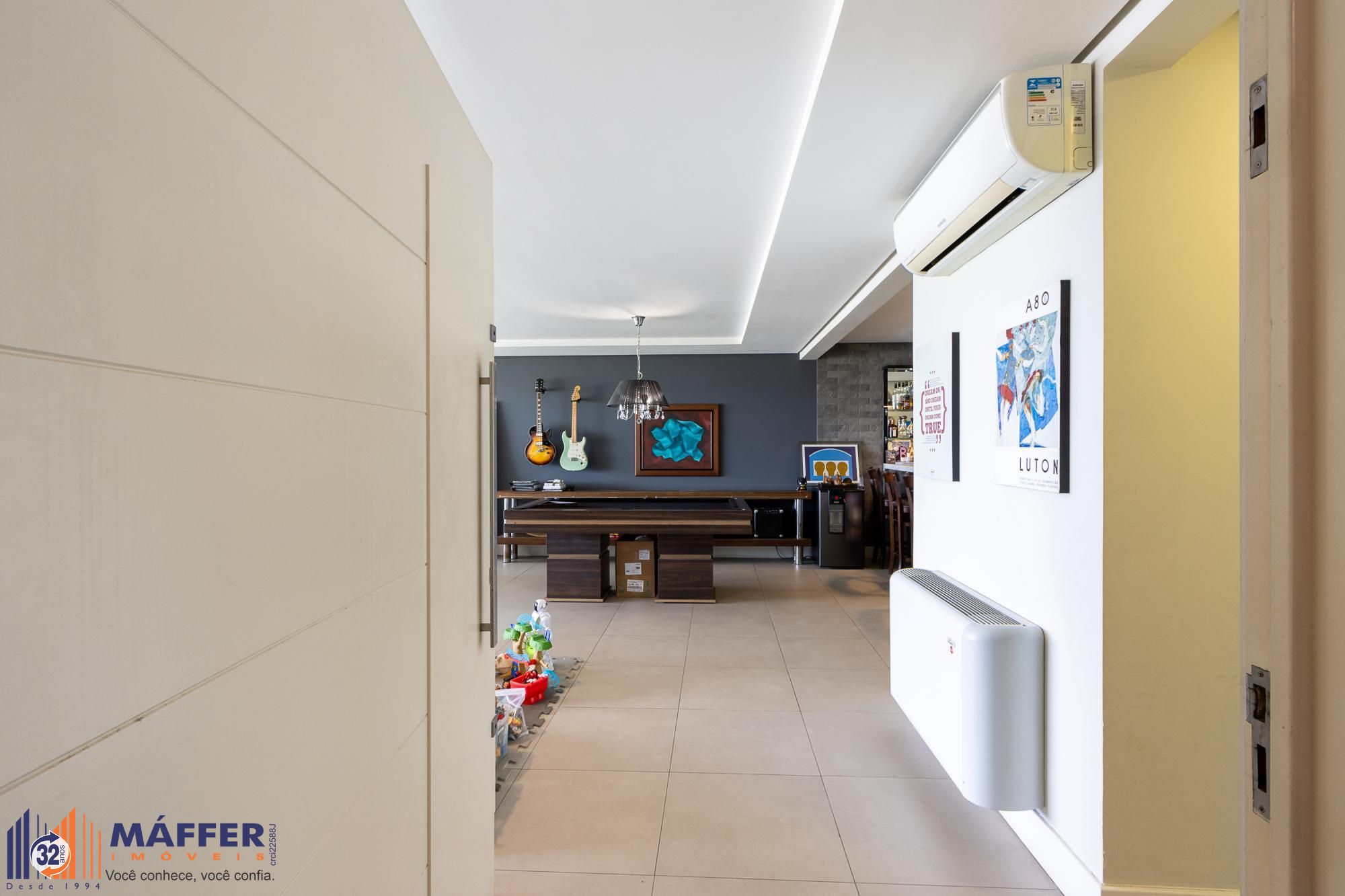 Apartamento, 3 quartos, 243 m² - Foto 1