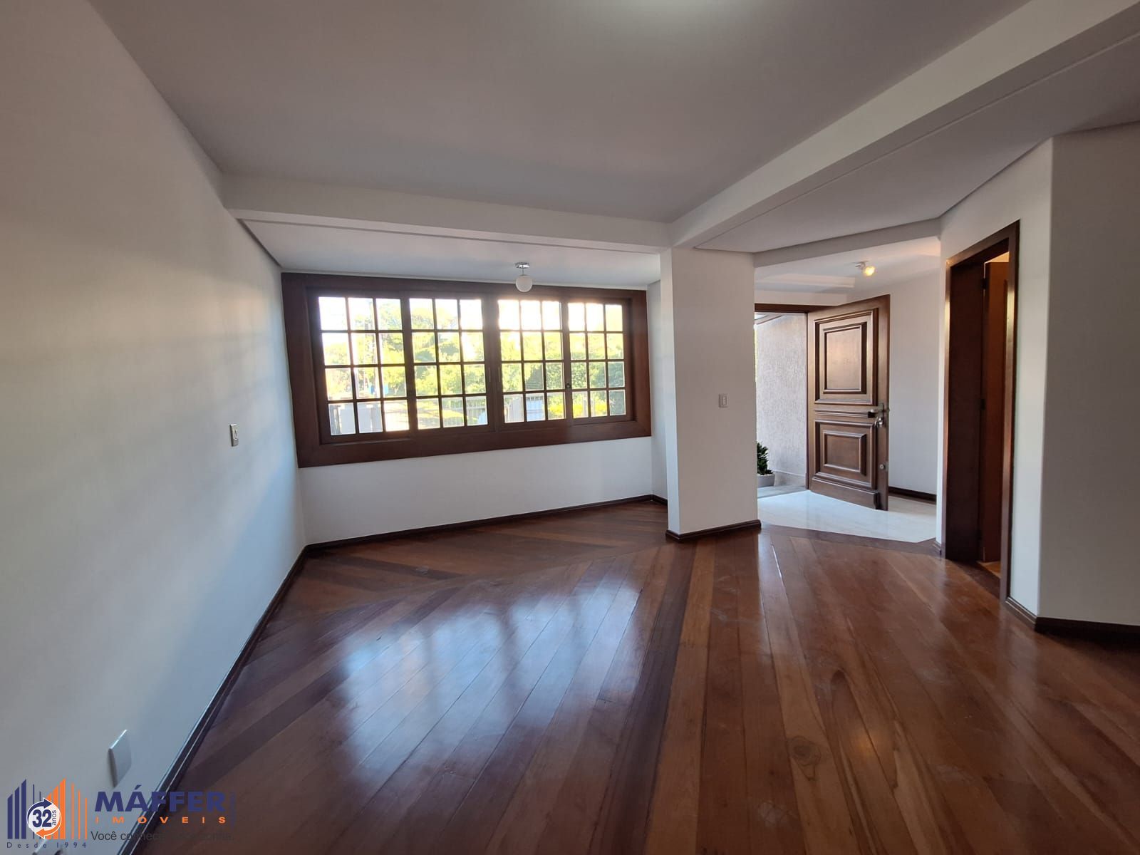 Casa, 4 quartos, 307 m² - Foto 2