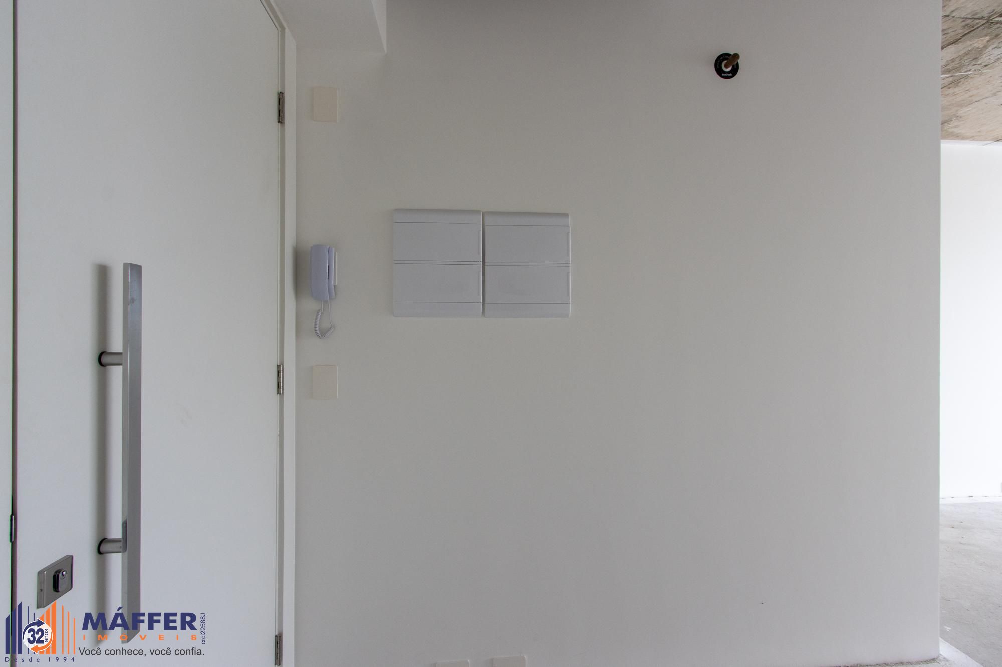 Sala Comercial, à venda, 32 m², Praia de Belas - Porto Alegre — foto 2