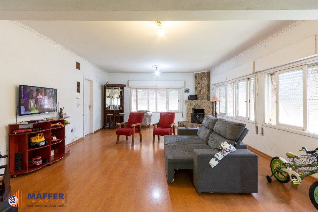 Casa, 4 quartos, 273 m² - Foto 1