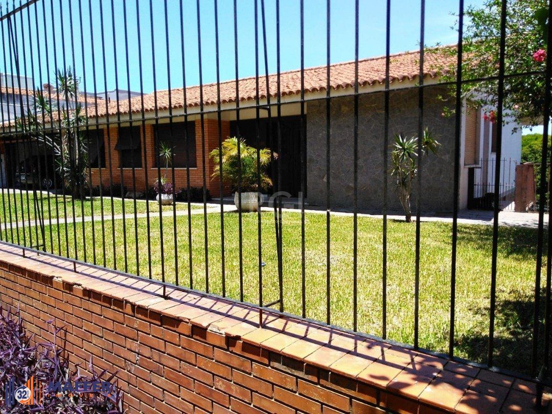 Casa para Venda - 400m², 7 dormitórios, sendo 1 suites, 2 vagas - Vila Assunção