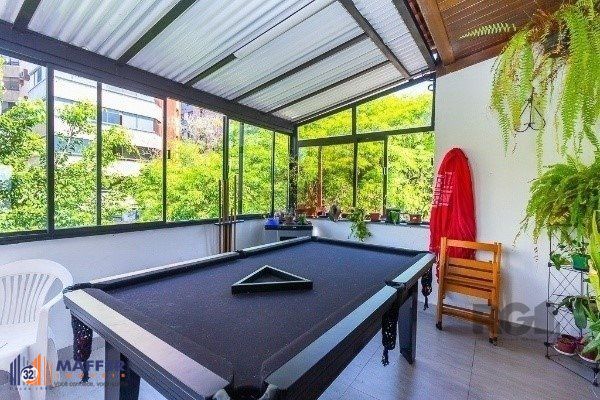Cobertura para Venda - 100.94m², 3 dormitórios, sendo 1 suites, 2 vagas - Petrópolis