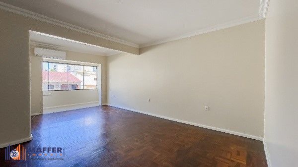 Vende-se amplo apartamento com 3 quartos - 113 m² -Rio Branco