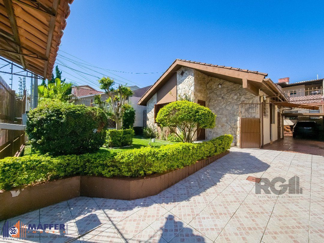 Casa, 4 quartos, 131 m² - Foto 1