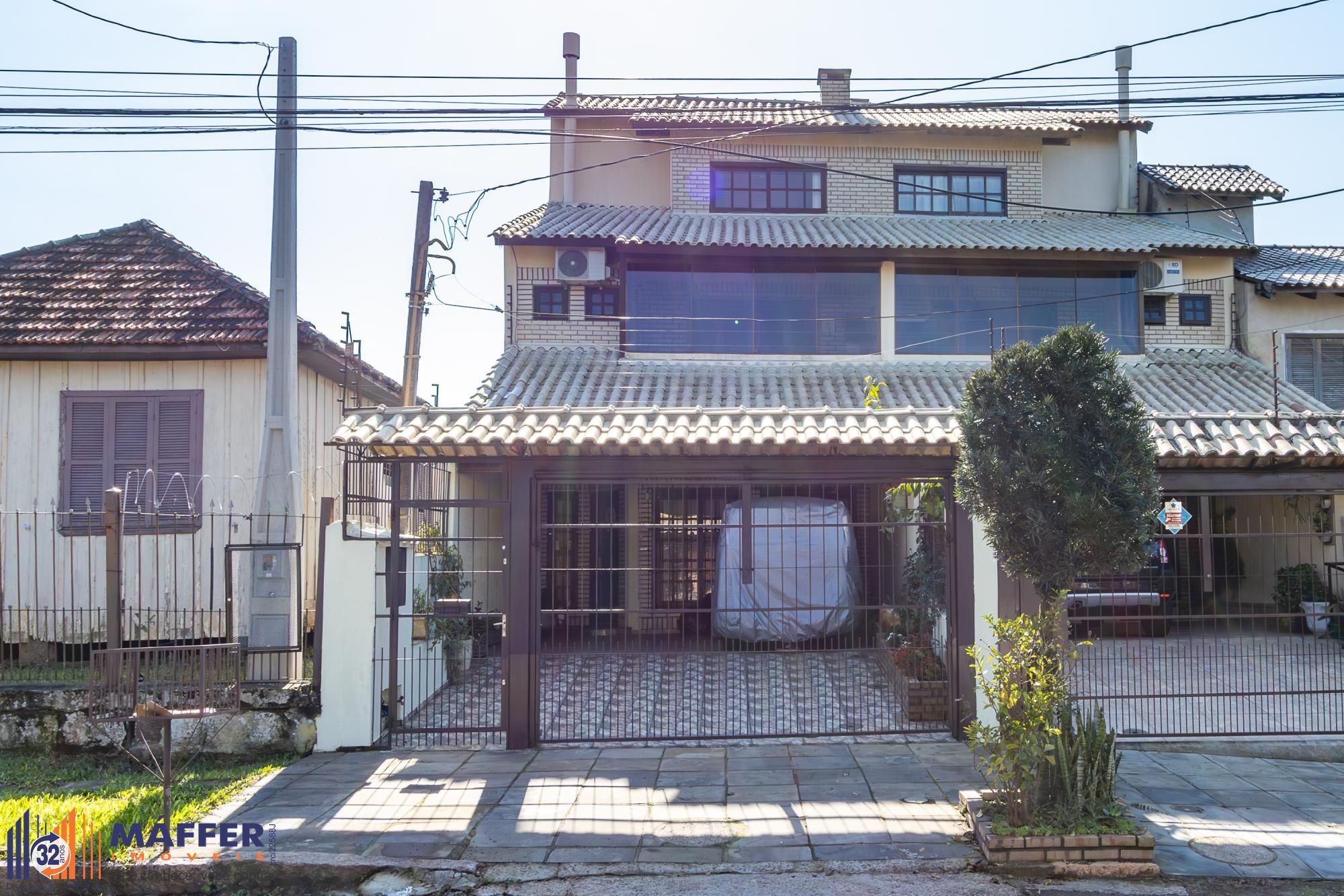 Casa  3 dorm. I suíte I Vaga 2  carros