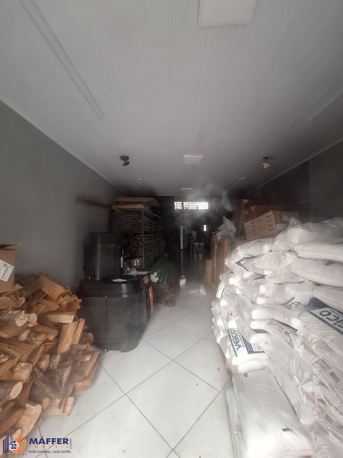 Loja, à venda, 81 m², Cristal - Porto Alegre — foto 2