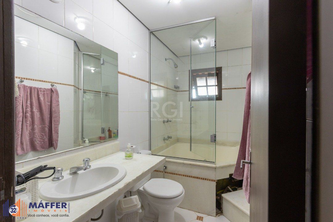 Casa, 3 quartos, 246 m² - Foto 34