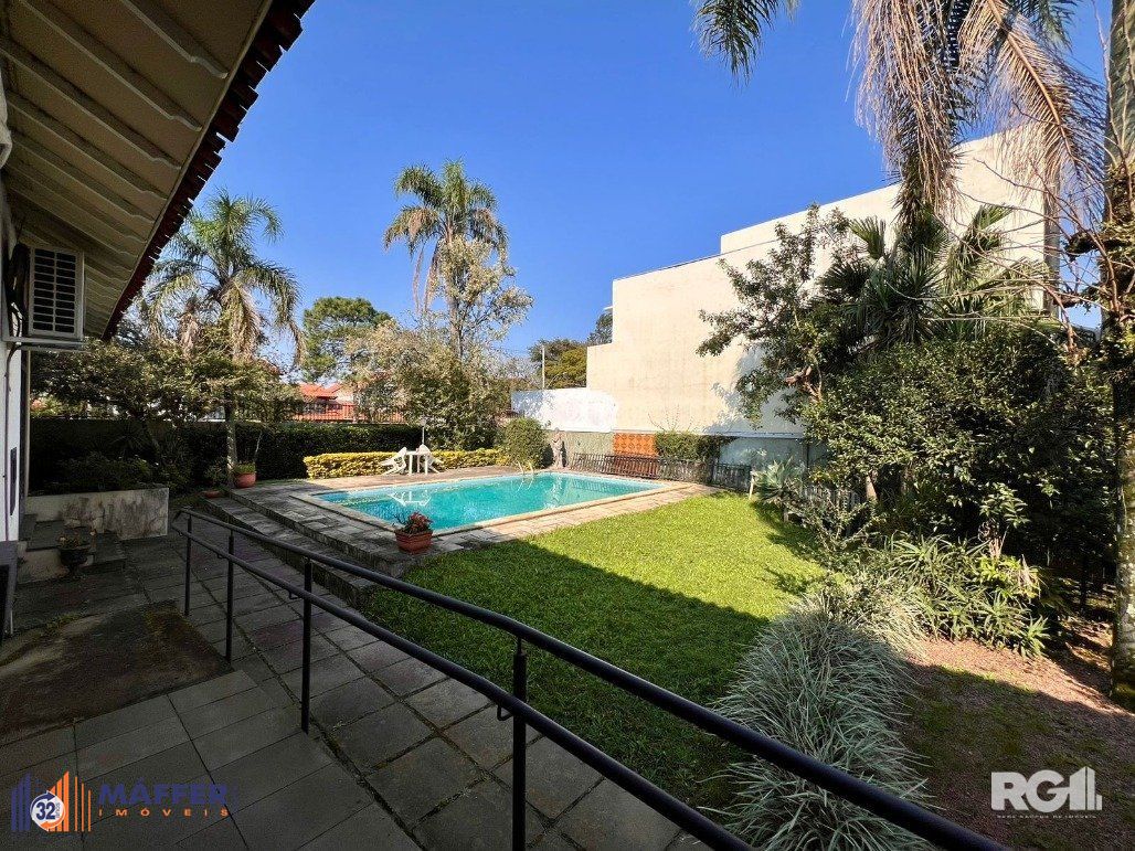 Casa, 3 quartos, 240 m² - Foto 1