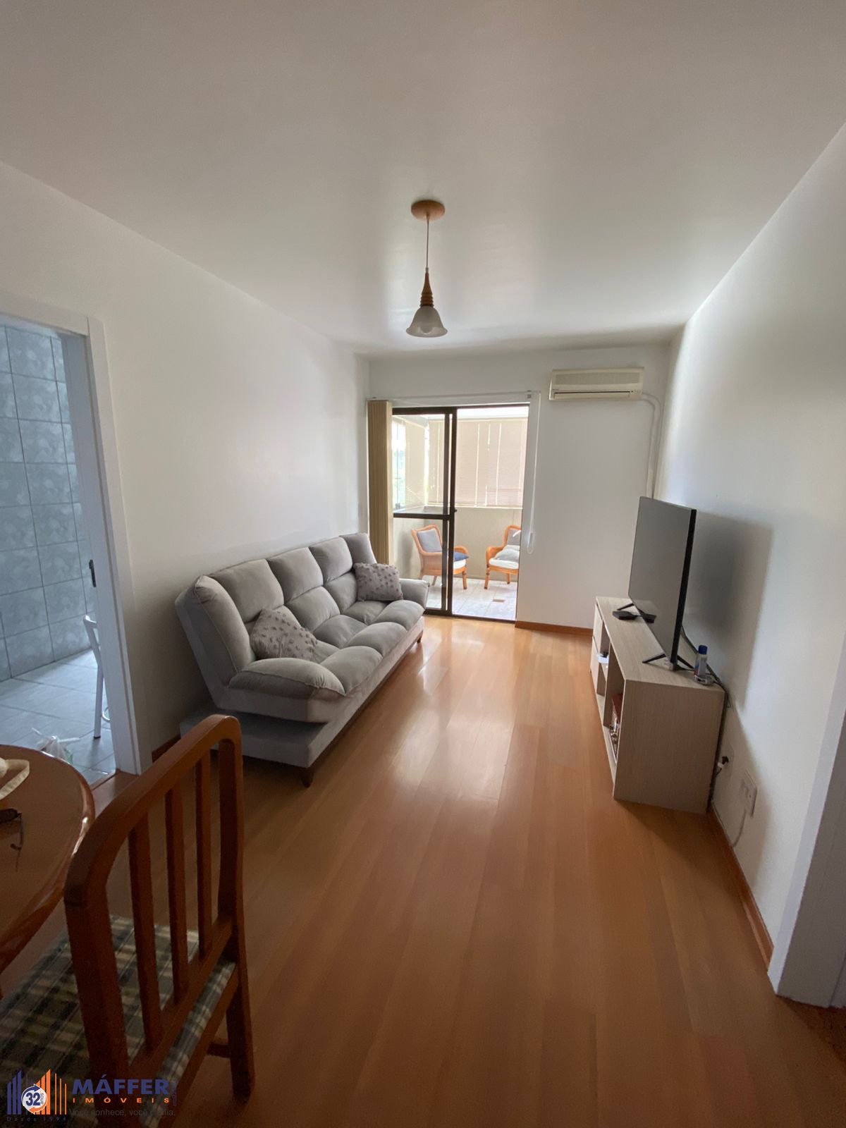 APARTAMENTO 2 DORMITÓRIOS E COM VAGA DE GARAGEM NO JARDIM BOTÂNICO