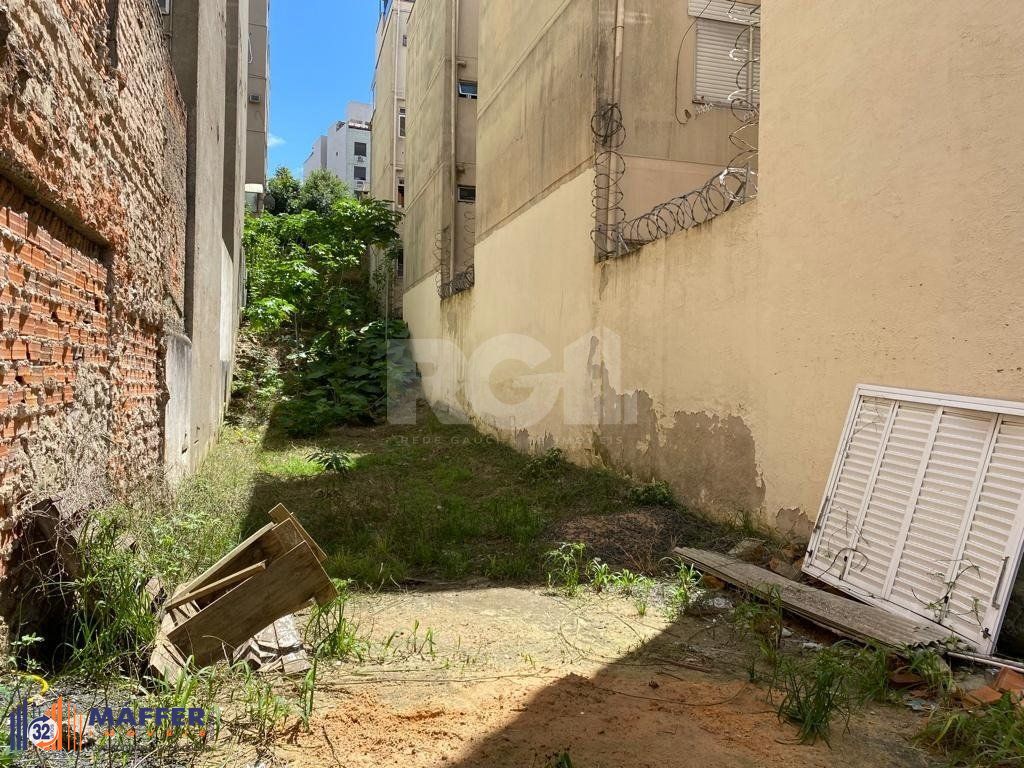 Terreno com projeto aprovado para construção de prédio no Centro Histórico