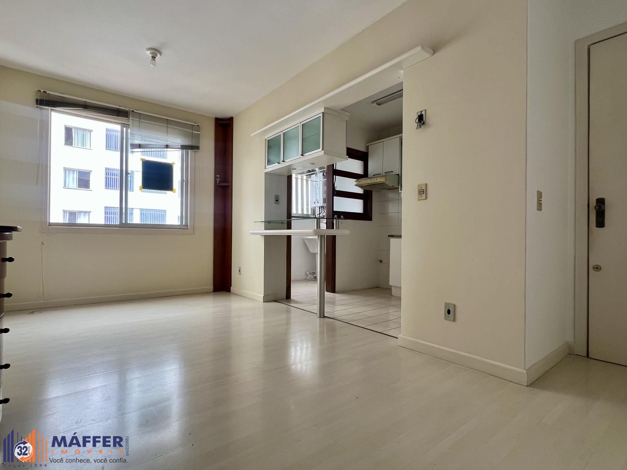 APARTAMENTO 2 DORMITÓRIOS COM VAGA DE GARAGEM