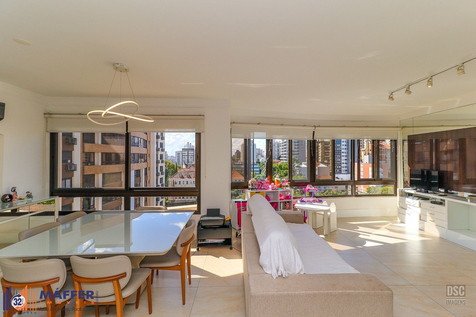 Apartamento, 3 quartos, 140 m² - Foto 2