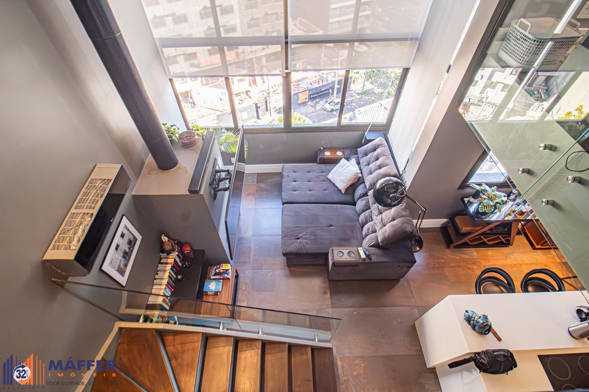 Apartamento Duplex, 1D com lareira no bairro Rio Branco