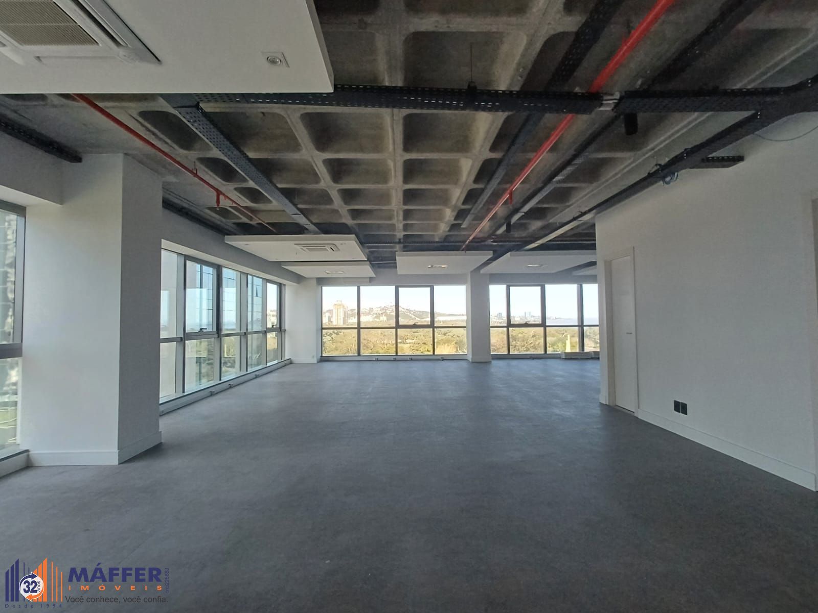 Sala Comercial, 1 sala, à venda, 137 m², Praia de Belas - Porto Alegre — foto 2